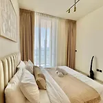 Dreamy & Cozy 1Br In Jvc With Balcony