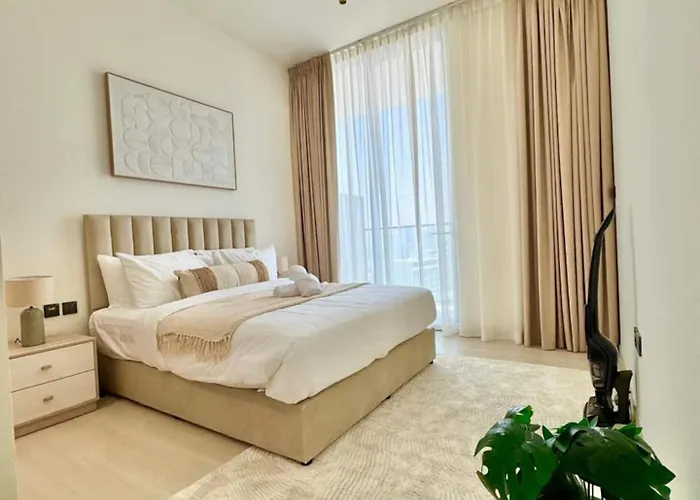 Dreamy & Cozy 1Br In Jvc With Balcony