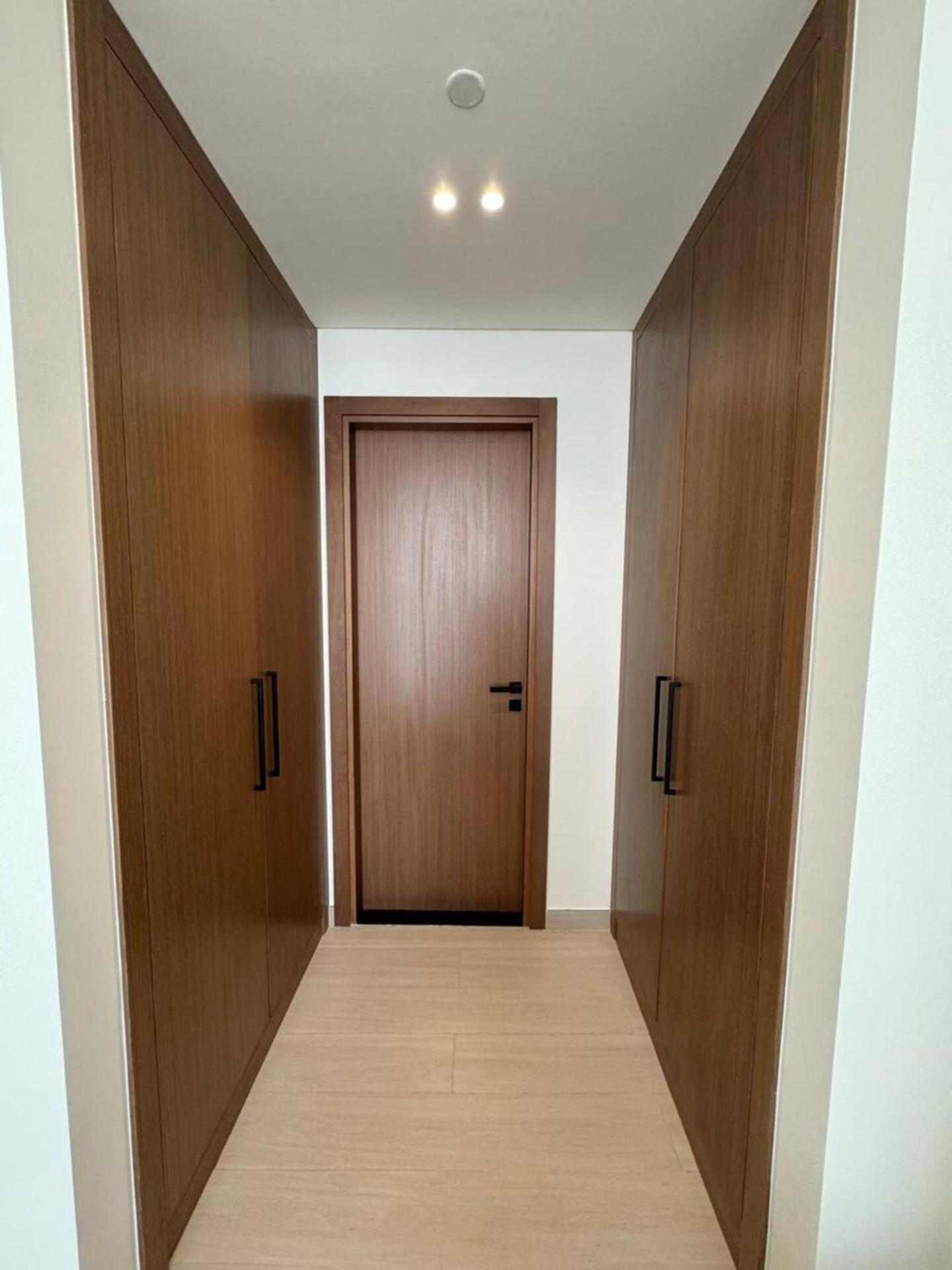 Dreamy & Cozy 1br In Jvc With Balcony *