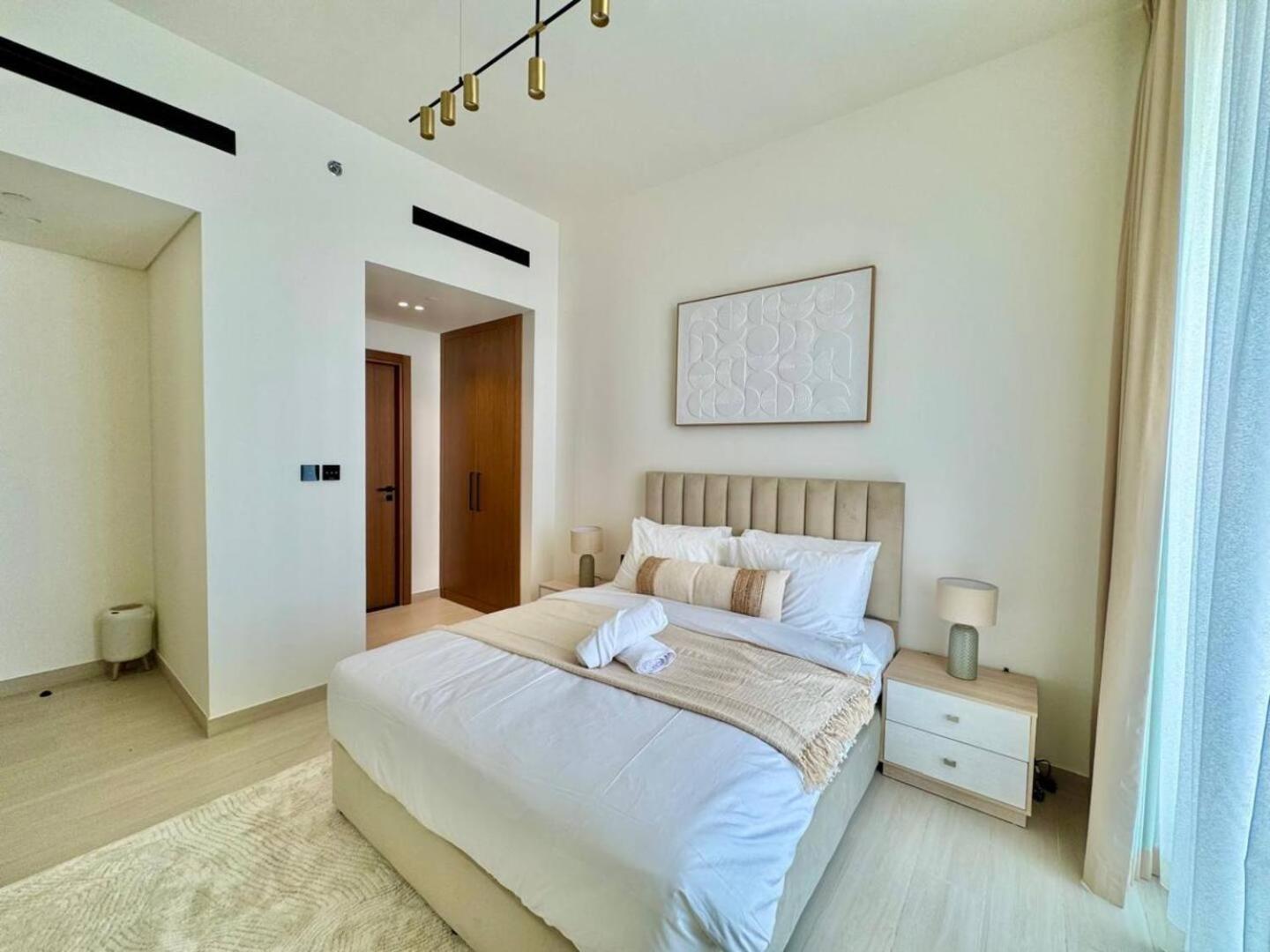 Dreamy & Cozy 1br In Jvc With Balcony * Dubai